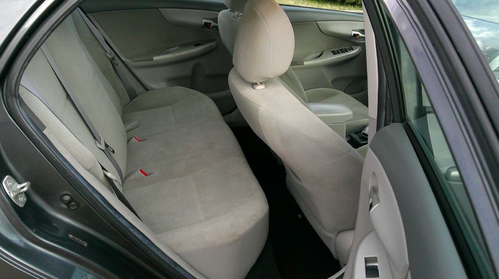 2010 Toyota Corolla Image 10