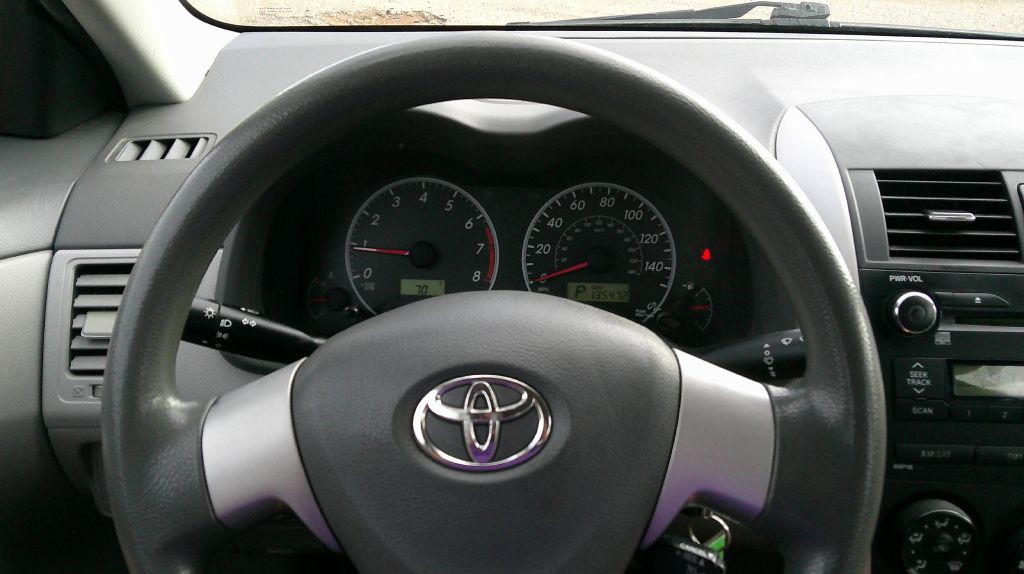 2010 Toyota Corolla Image 11
