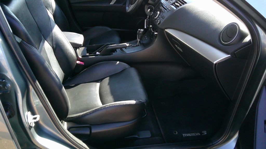 2012 Mazda Mazda3 Image 10