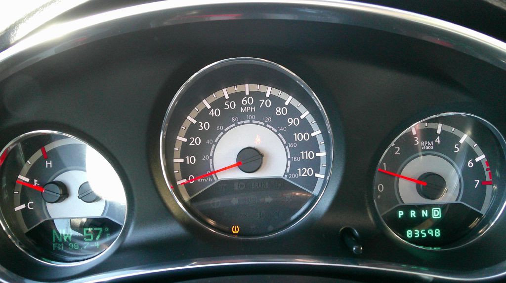 2012 Chrysler 200 Image 12