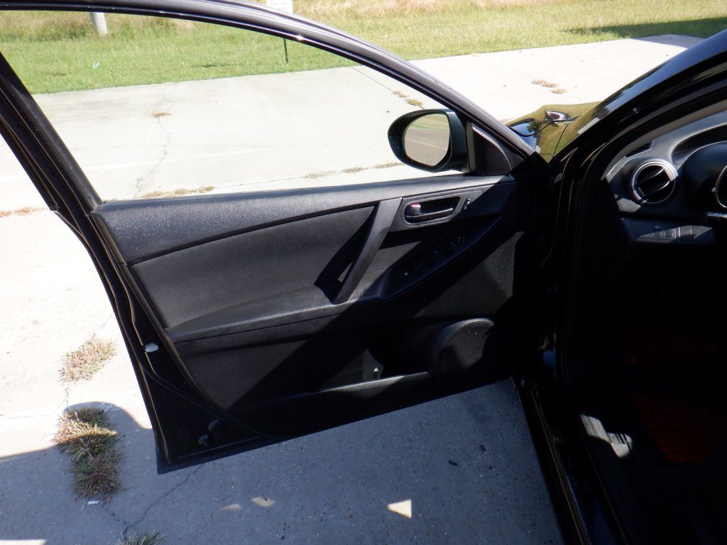 2011 Mazda Mazda3 Image 6