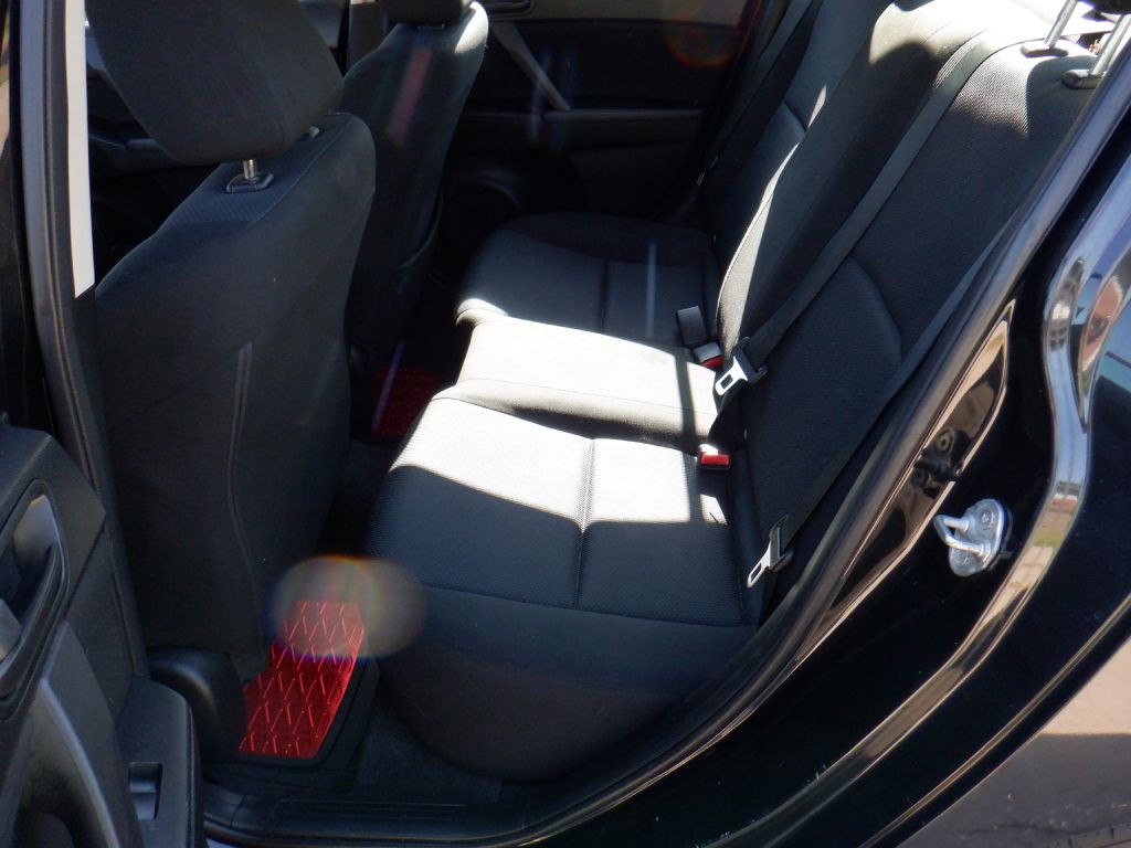 2011 Mazda Mazda3 Image 8