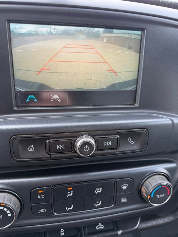 2018 Chevrolet Silverado 1500 Image 17