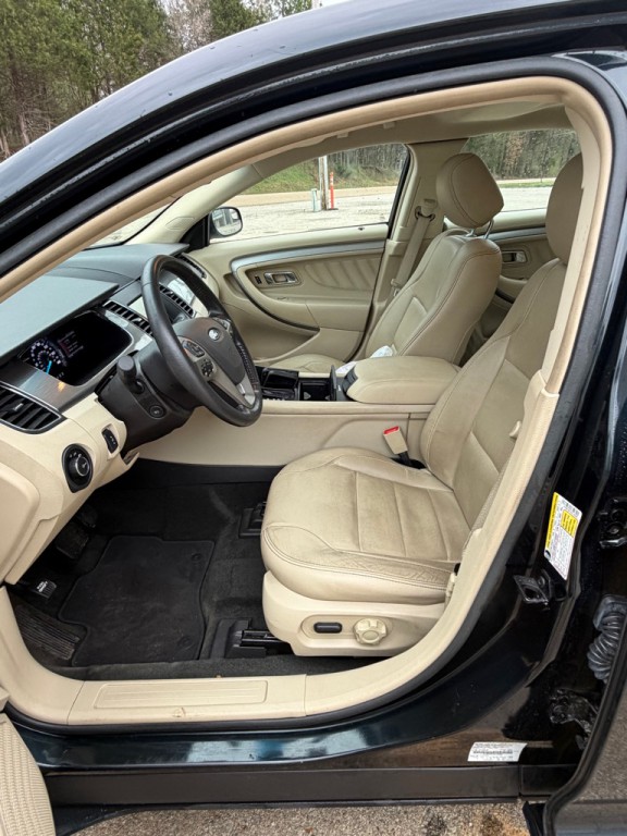 2014 Ford Taurus Image 7