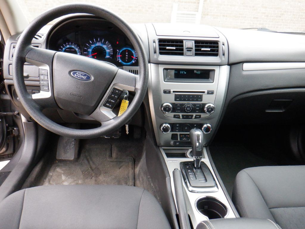 2012 Ford Fusion Image 8