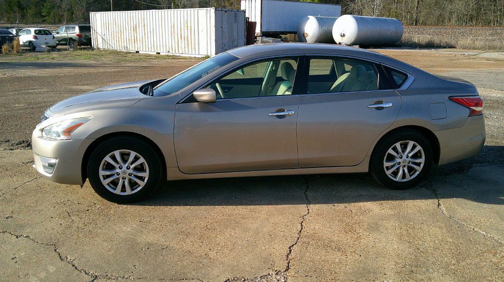 2014 Nissan Altima Image 2