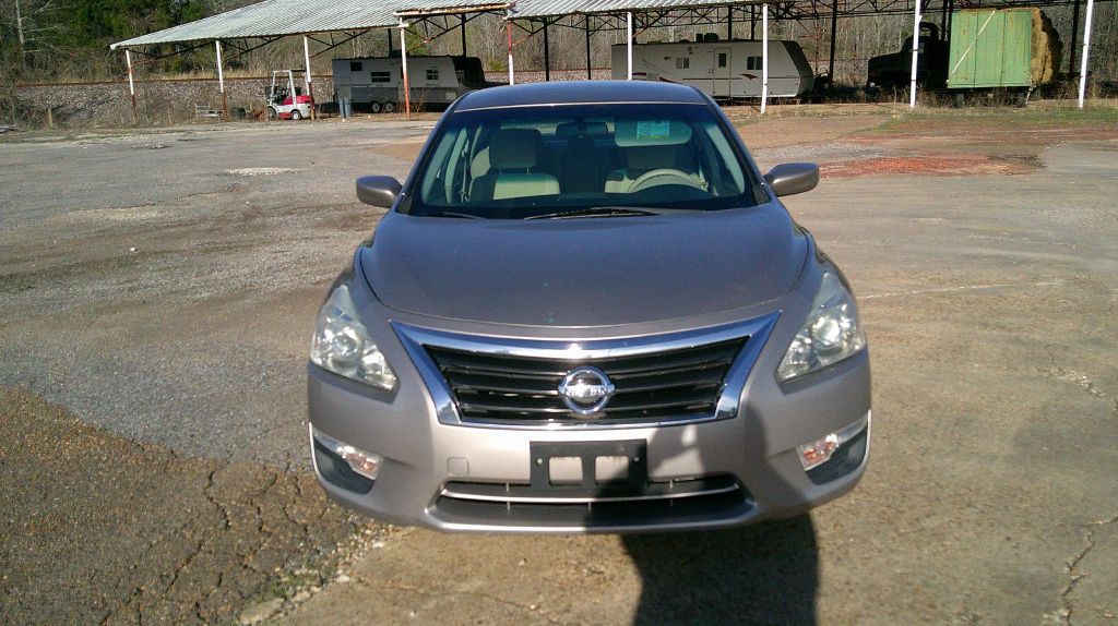 2014 Nissan Altima Image 3