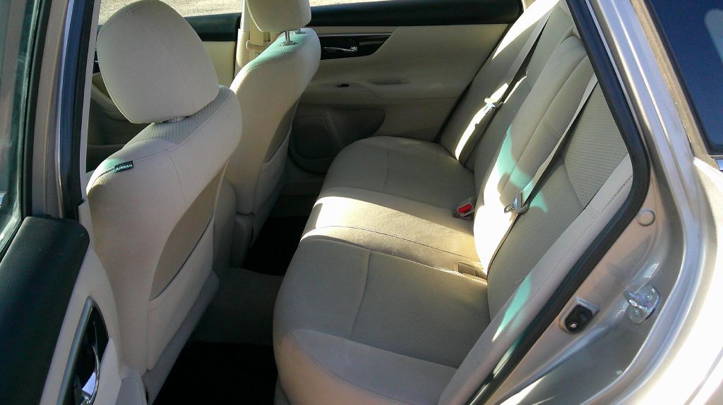 2014 Nissan Altima Image 8