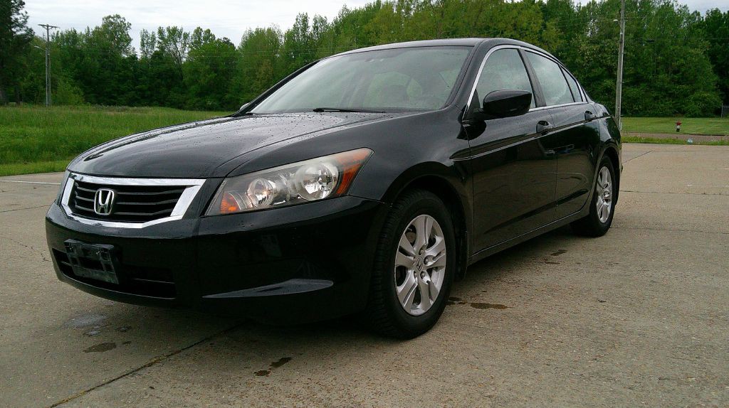 2010 Honda Accord Image 1