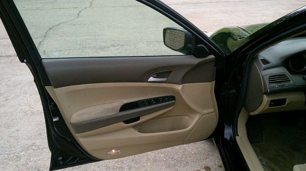 2010 Honda Accord Image 6