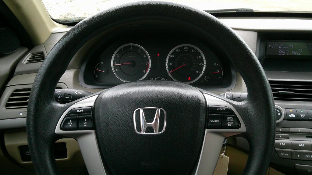 2010 Honda Accord Image 12
