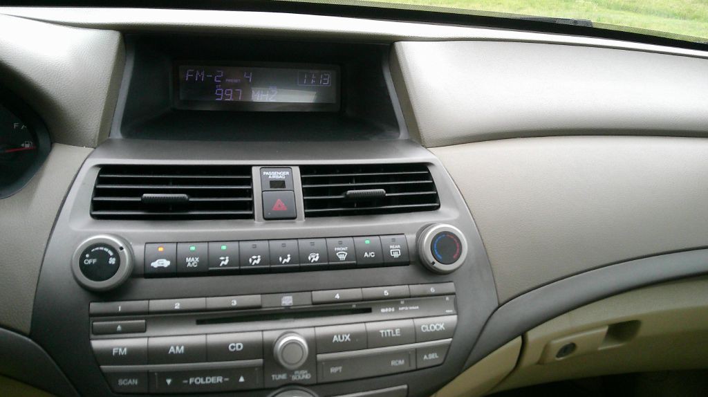 2010 Honda Accord Image 14