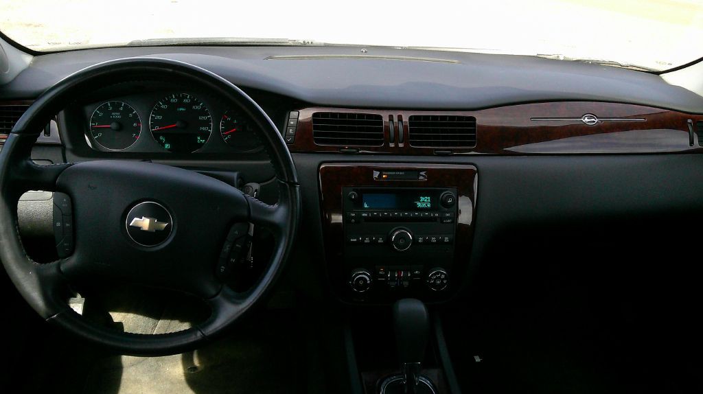 2010 Chevrolet Impala Image 7