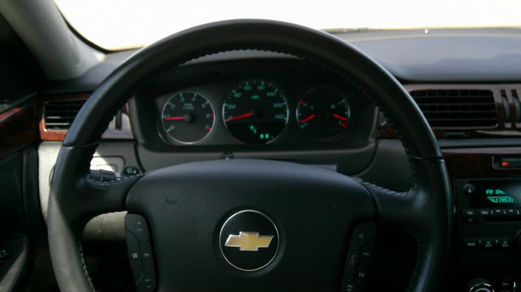 2010 Chevrolet Impala Image 9