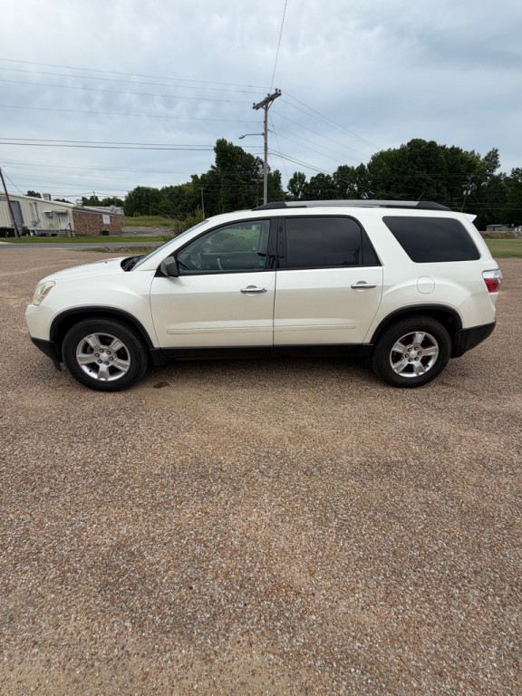 2012 GMC Acadia Image 2