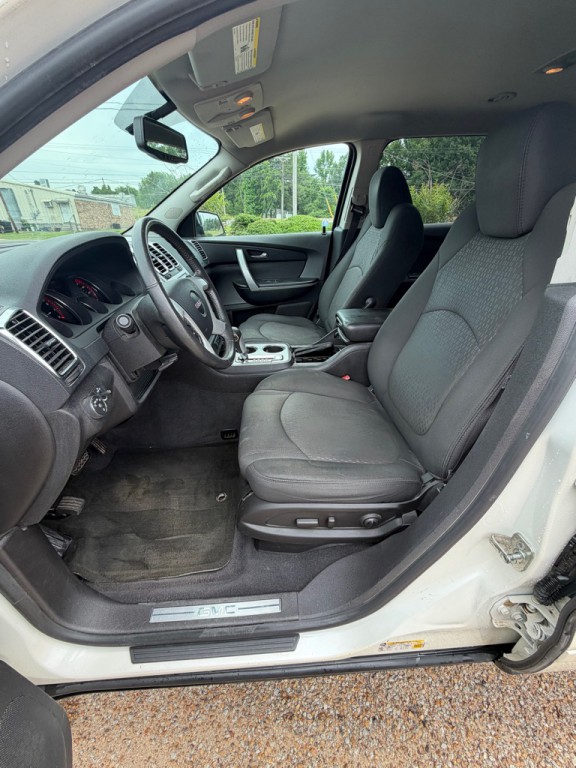 2012 GMC Acadia Image 7