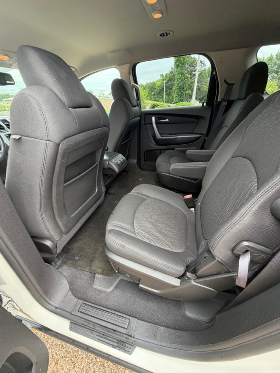 2012 GMC Acadia Image 8