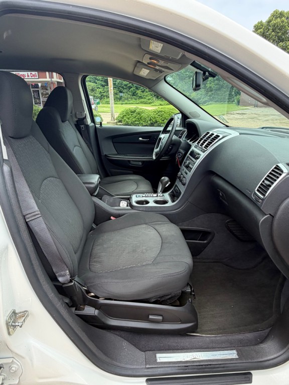 2012 GMC Acadia Image 11