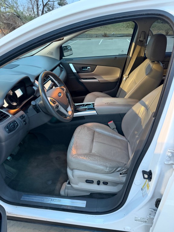2013 Ford Edge Image 8