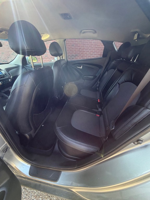 2013 Hyundai Tucson Image 8