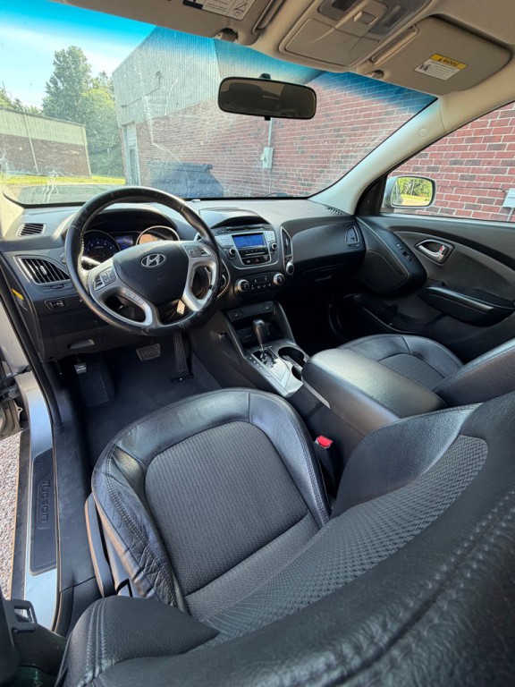 2013 Hyundai Tucson Image 9