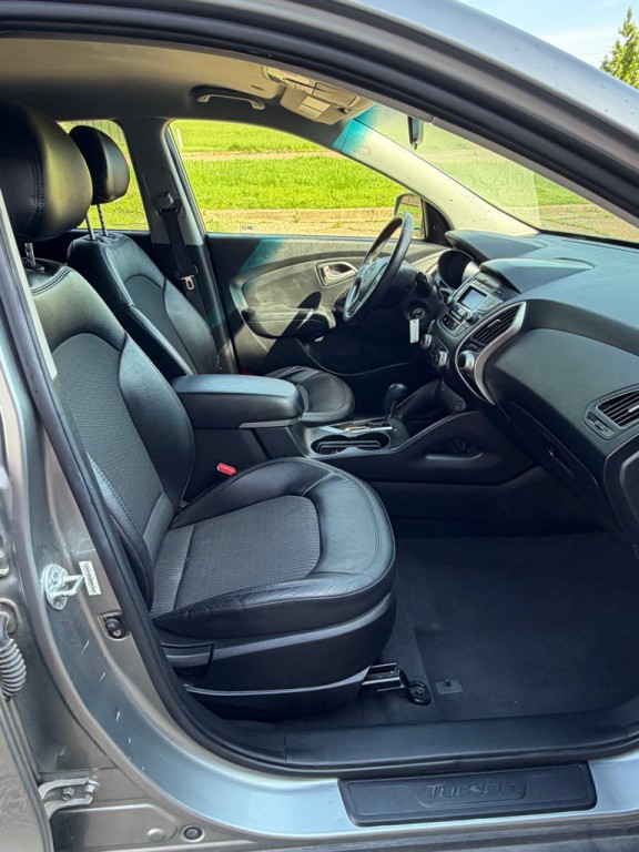 2013 Hyundai Tucson Image 10