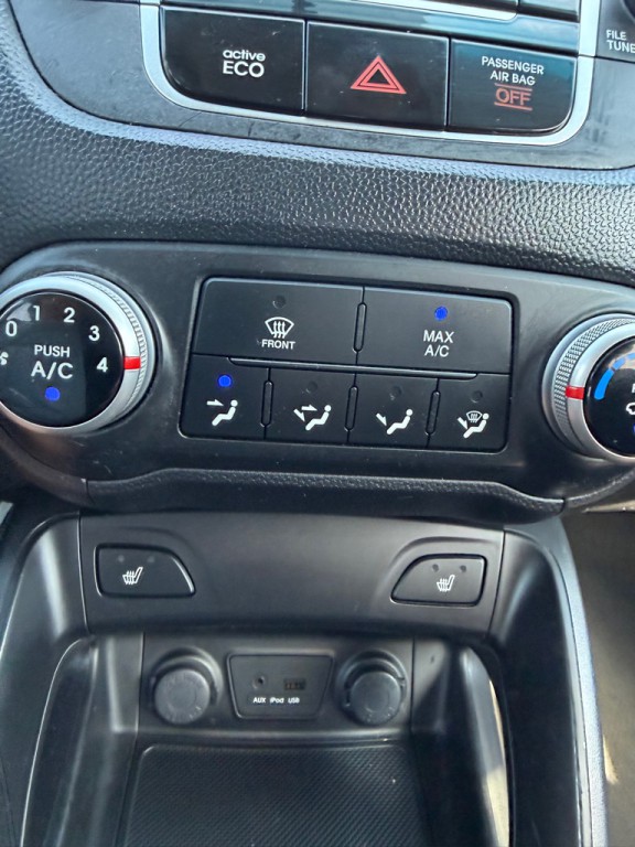 2013 Hyundai Tucson Image 15