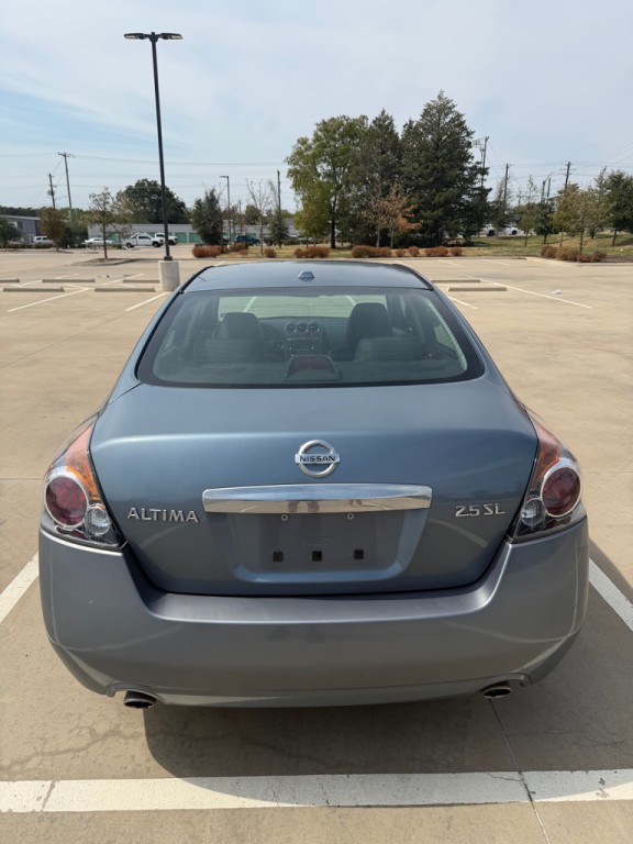 2010 Nissan Altima Image 5