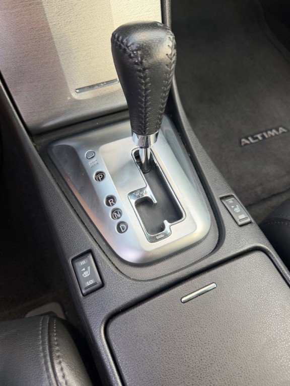 2010 Nissan Altima Image 13