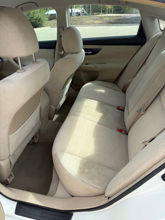 2013 Nissan Altima Image 8