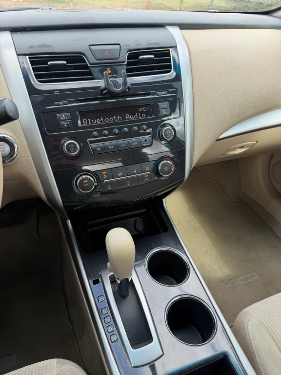 2013 Nissan Altima Image 13