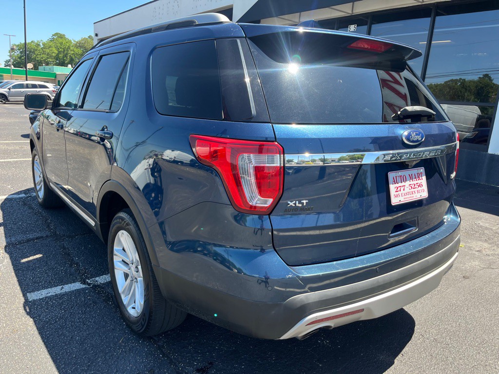 2017 Ford Explorer Image 5