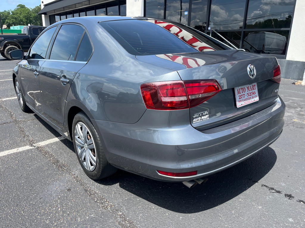 2017 Volkswagen Jetta Image 5