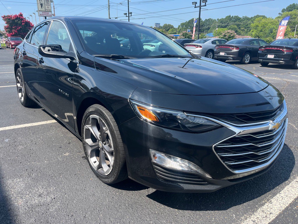 2023 Chevrolet Malibu Image 3
