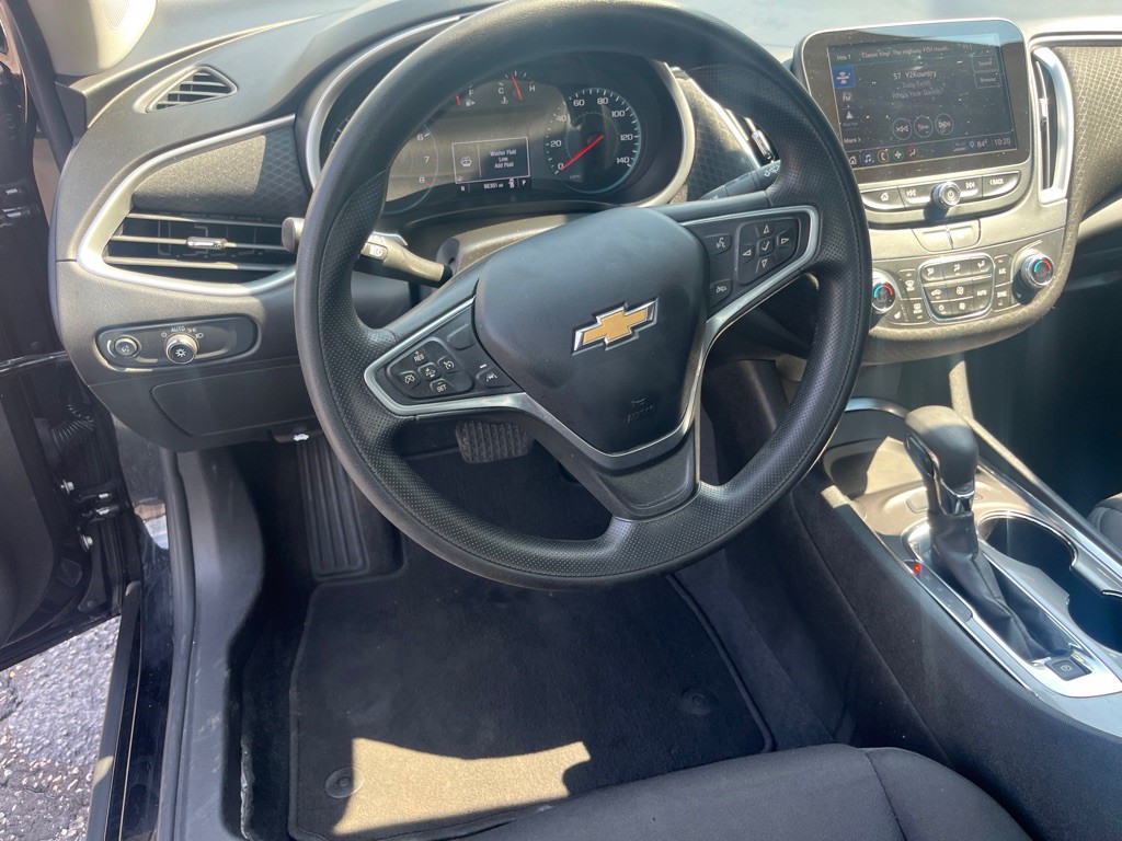 2023 Chevrolet Malibu Image 6