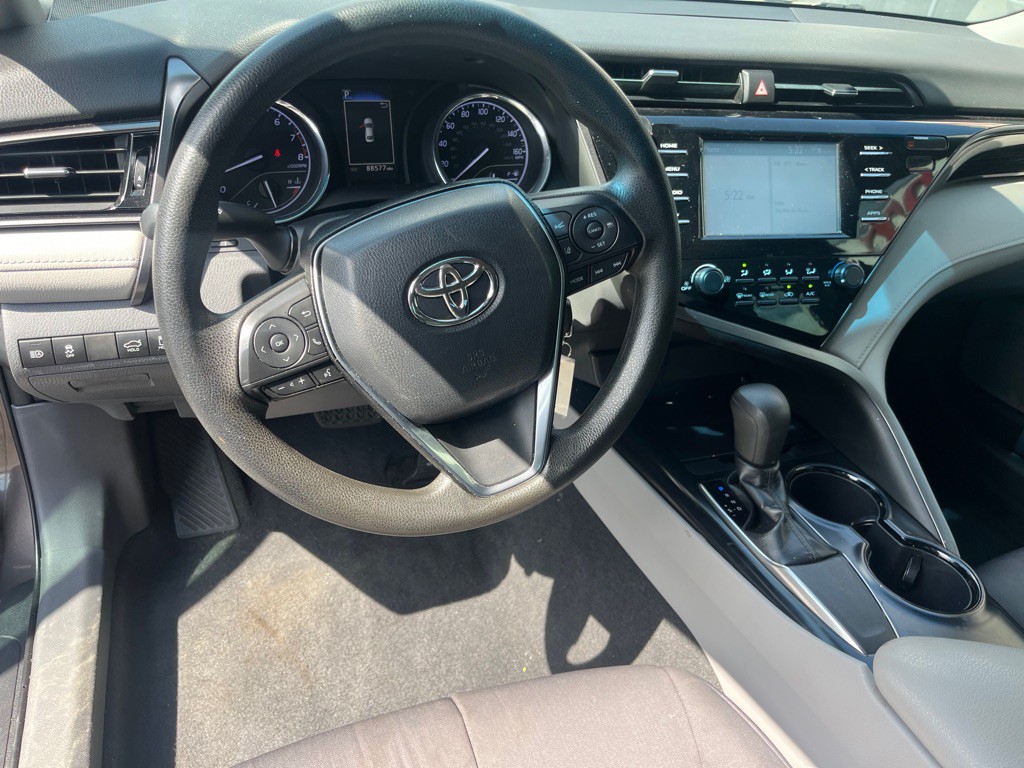 2019 Toyota Camry Image 6