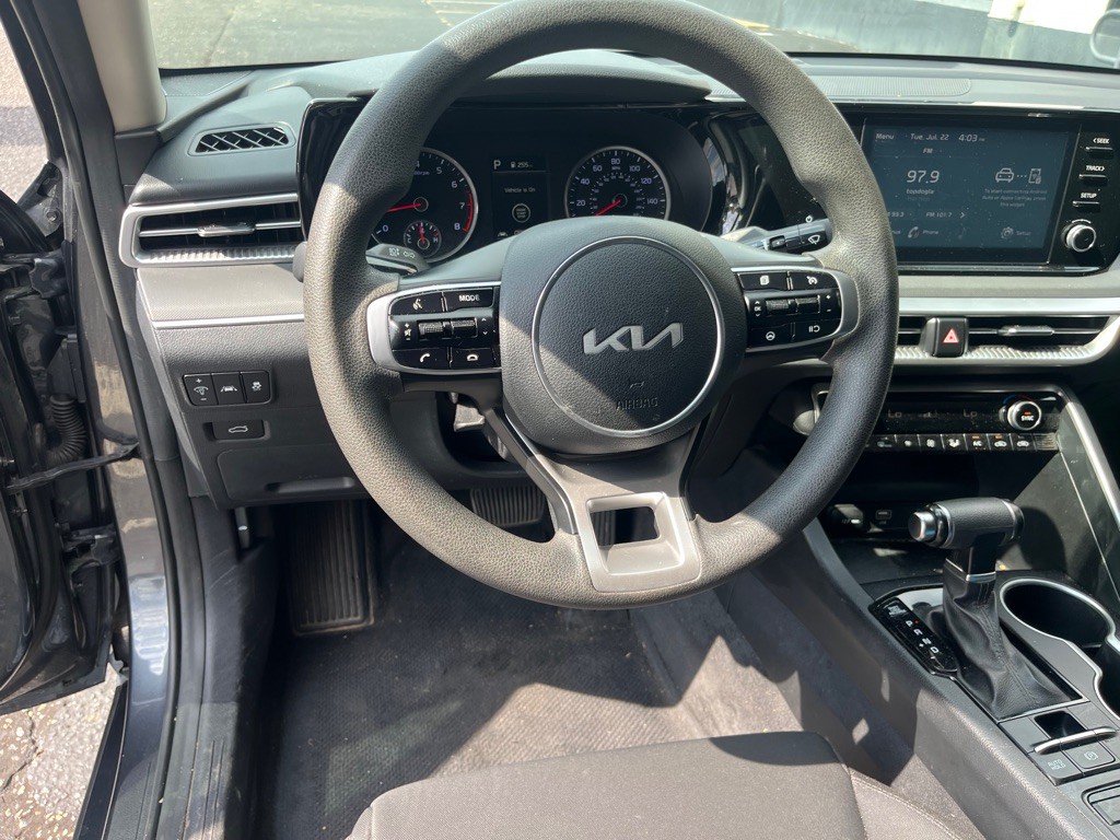 2022 Kia K5 Image 6