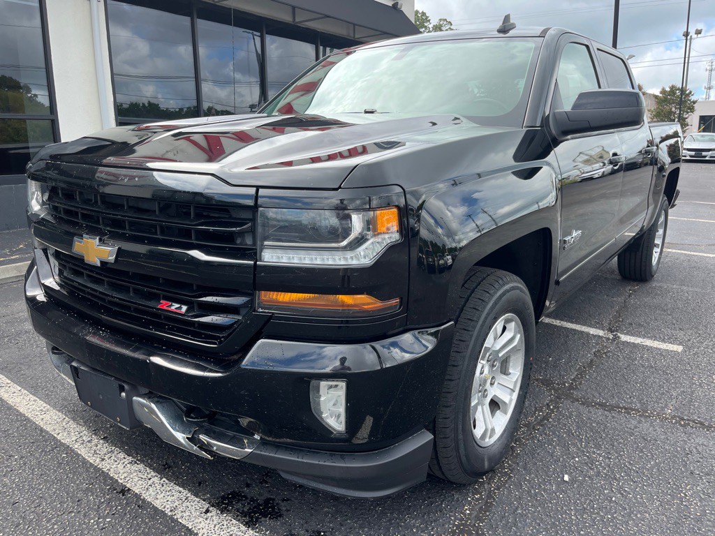 2018 Chevrolet Silverado 1500 Image 2