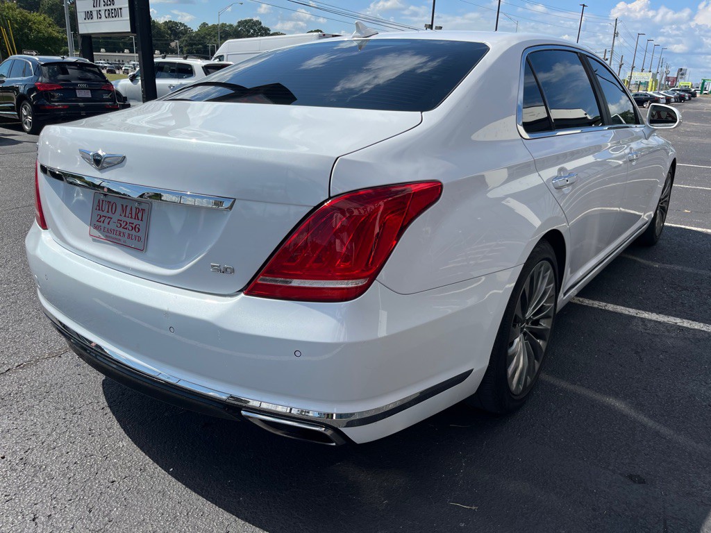 2018 Genesis G90 Image 4