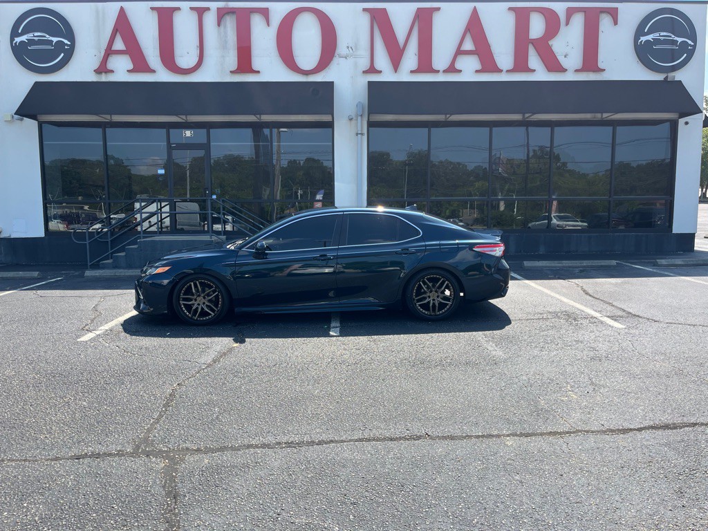 2019 Toyota Camry Image 1