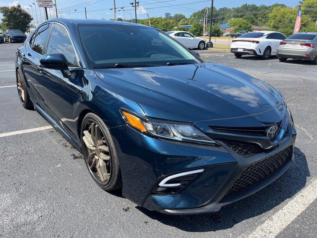2019 Toyota Camry Image 3