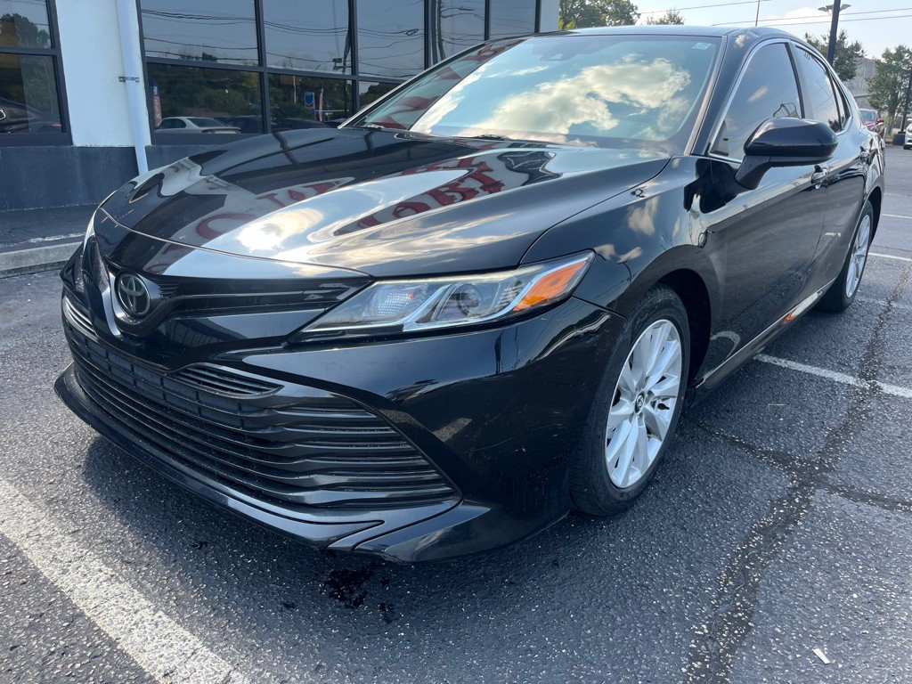 2020 Toyota Camry Image 2