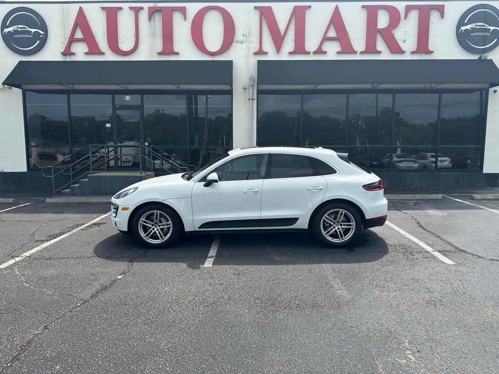 2016 Porsche Macan Image 1