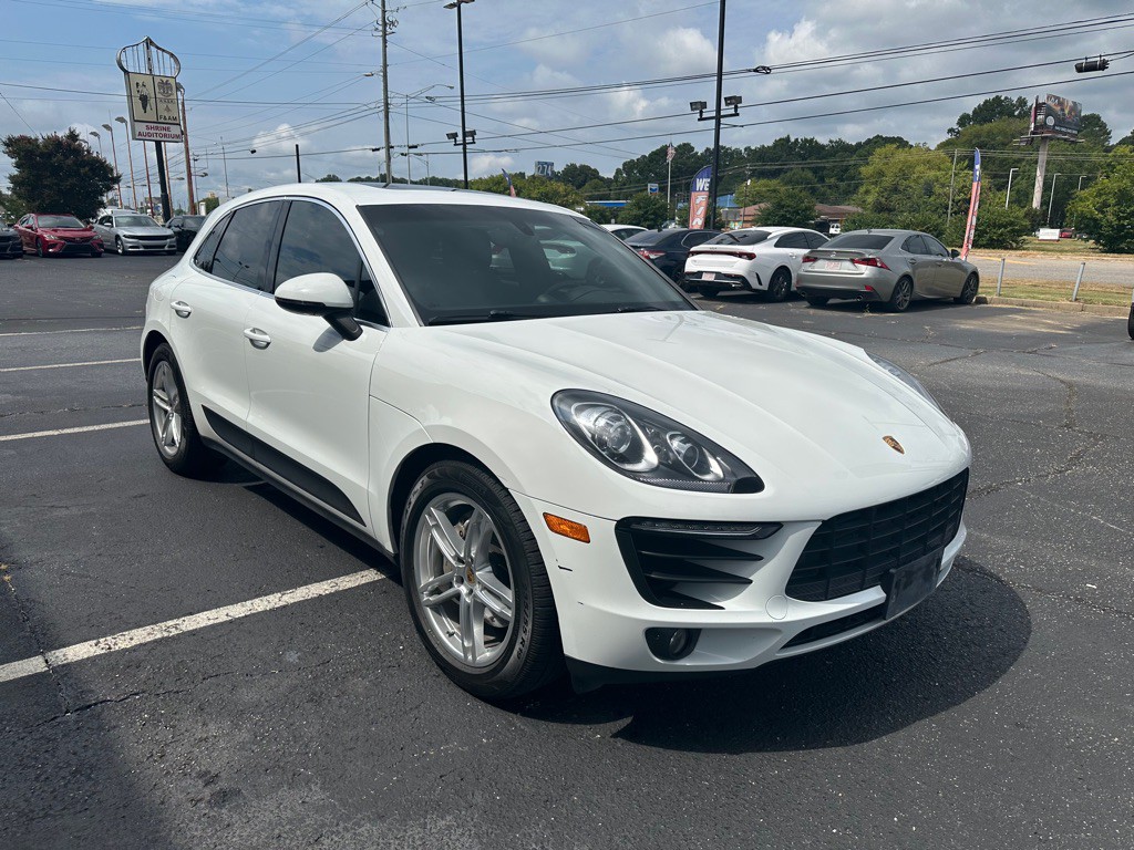 2016 Porsche Macan Image 3