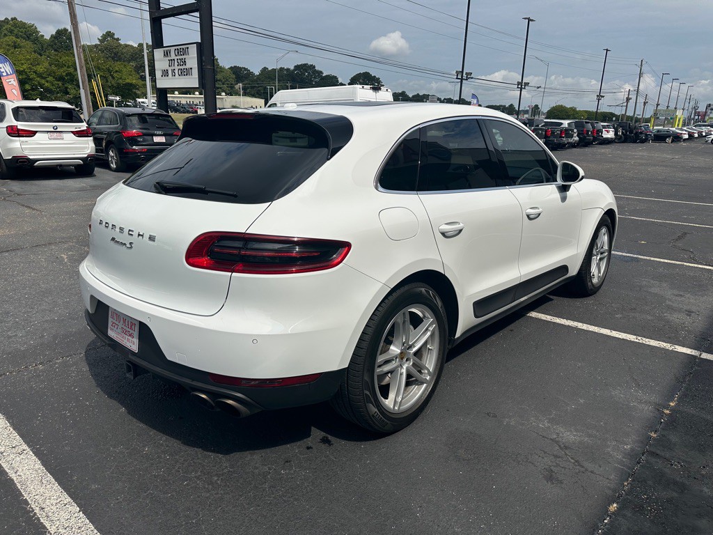 2016 Porsche Macan Image 4