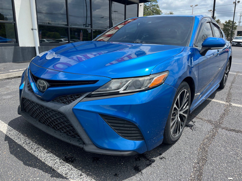 2018 Toyota Camry Image 2