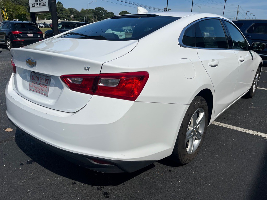 2023 Chevrolet Malibu Image 4