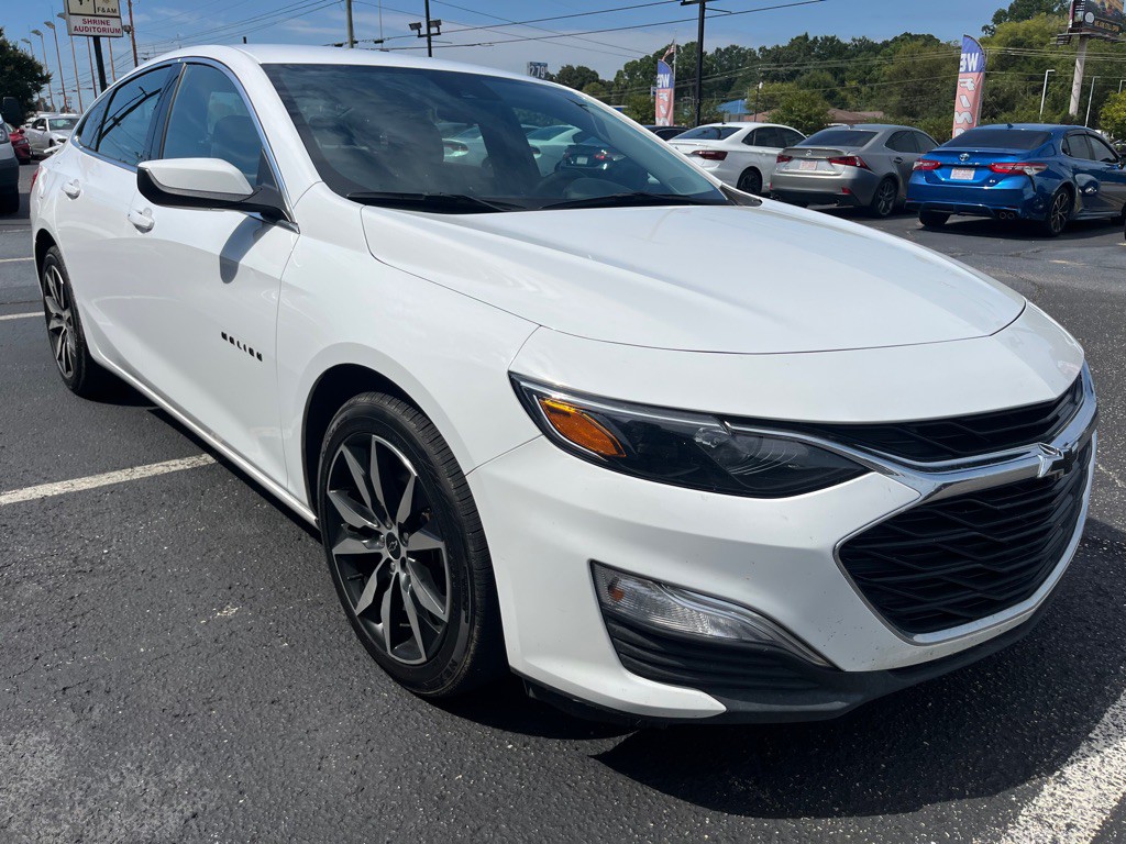 2023 Chevrolet Malibu Image 3