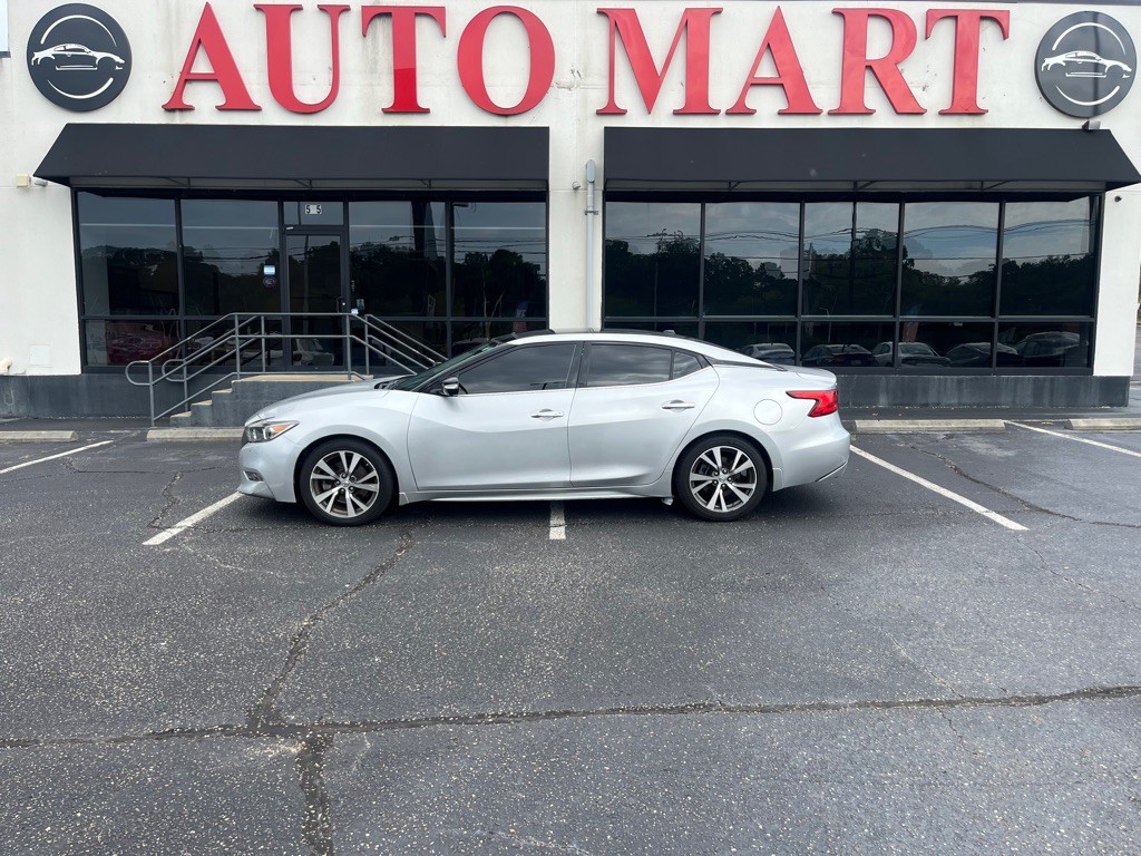 2017 Nissan Maxima Image 1