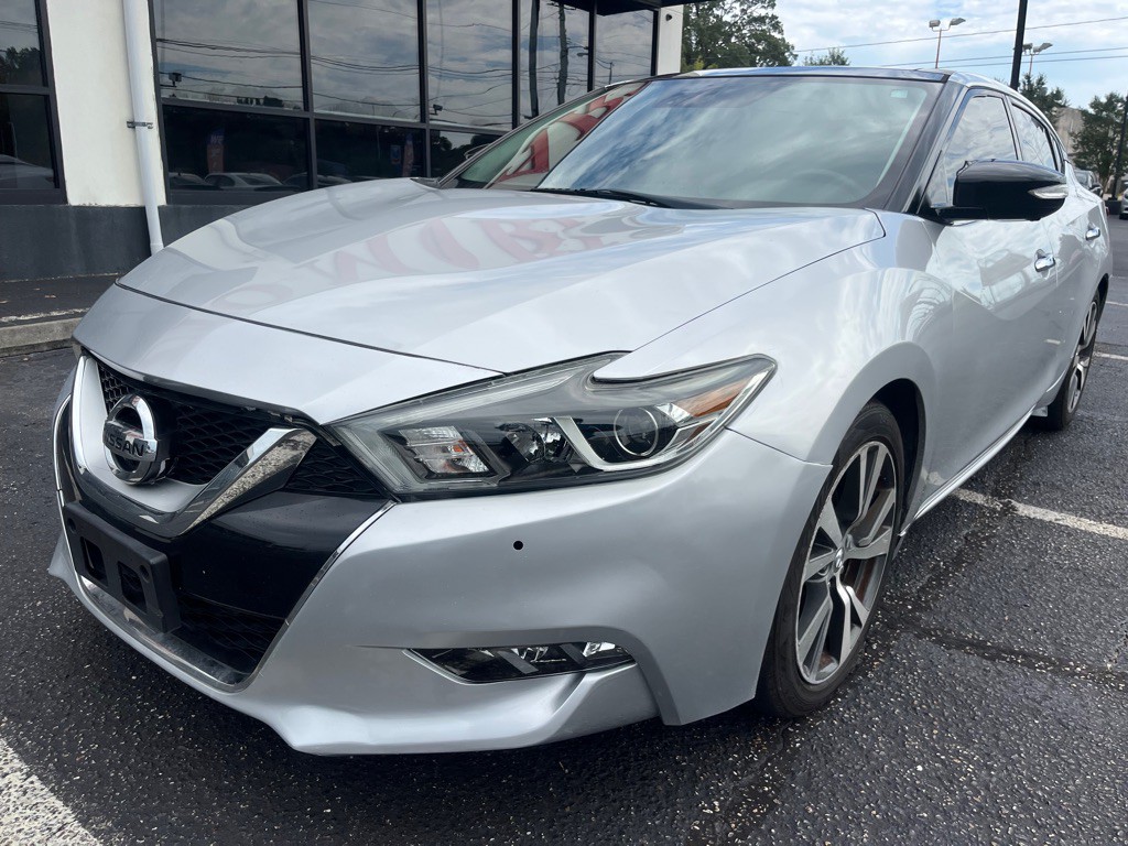 2017 Nissan Maxima Image 2